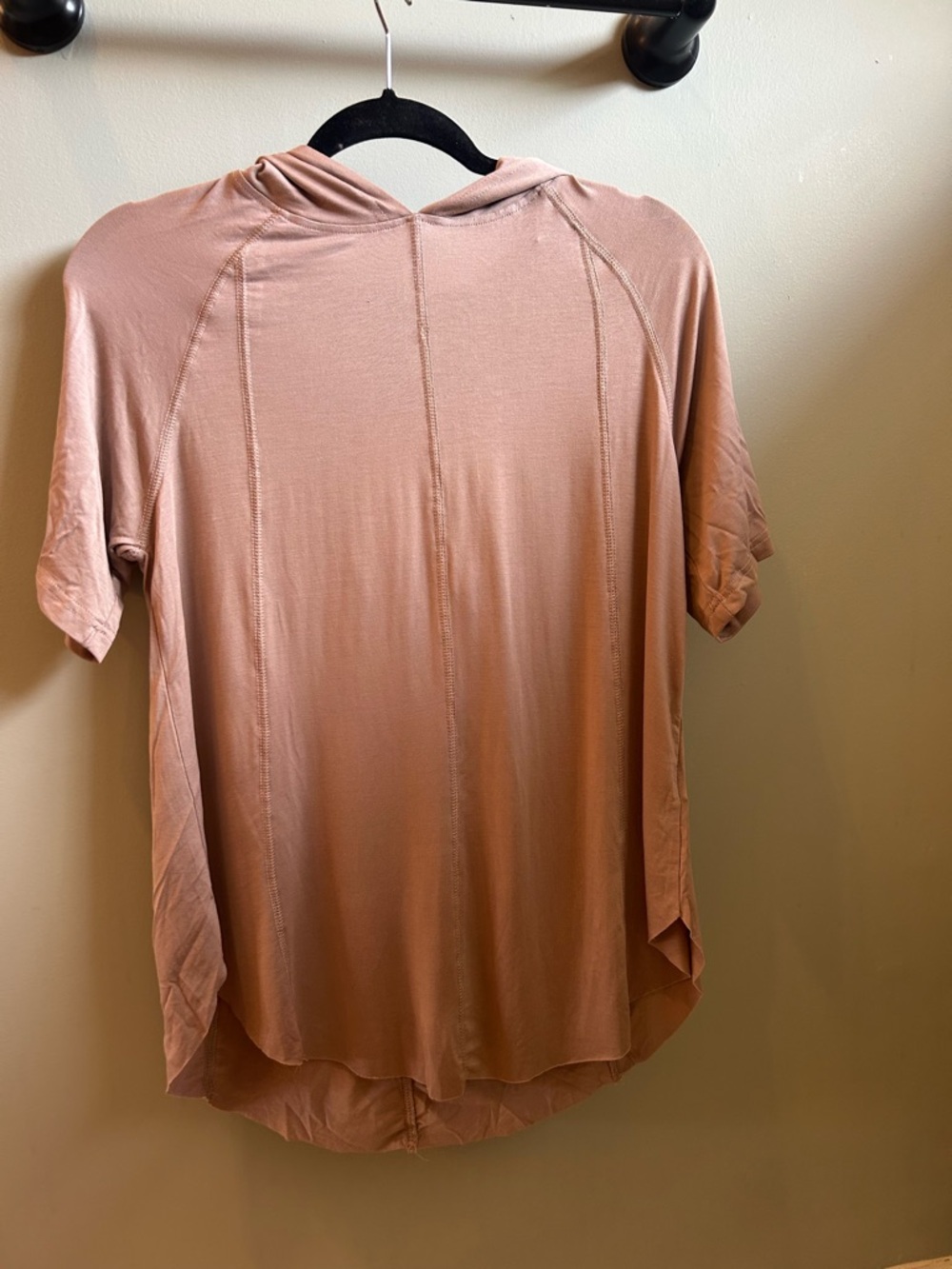 Mono B Mauve-Pink Short Sleeve Hooded Tee